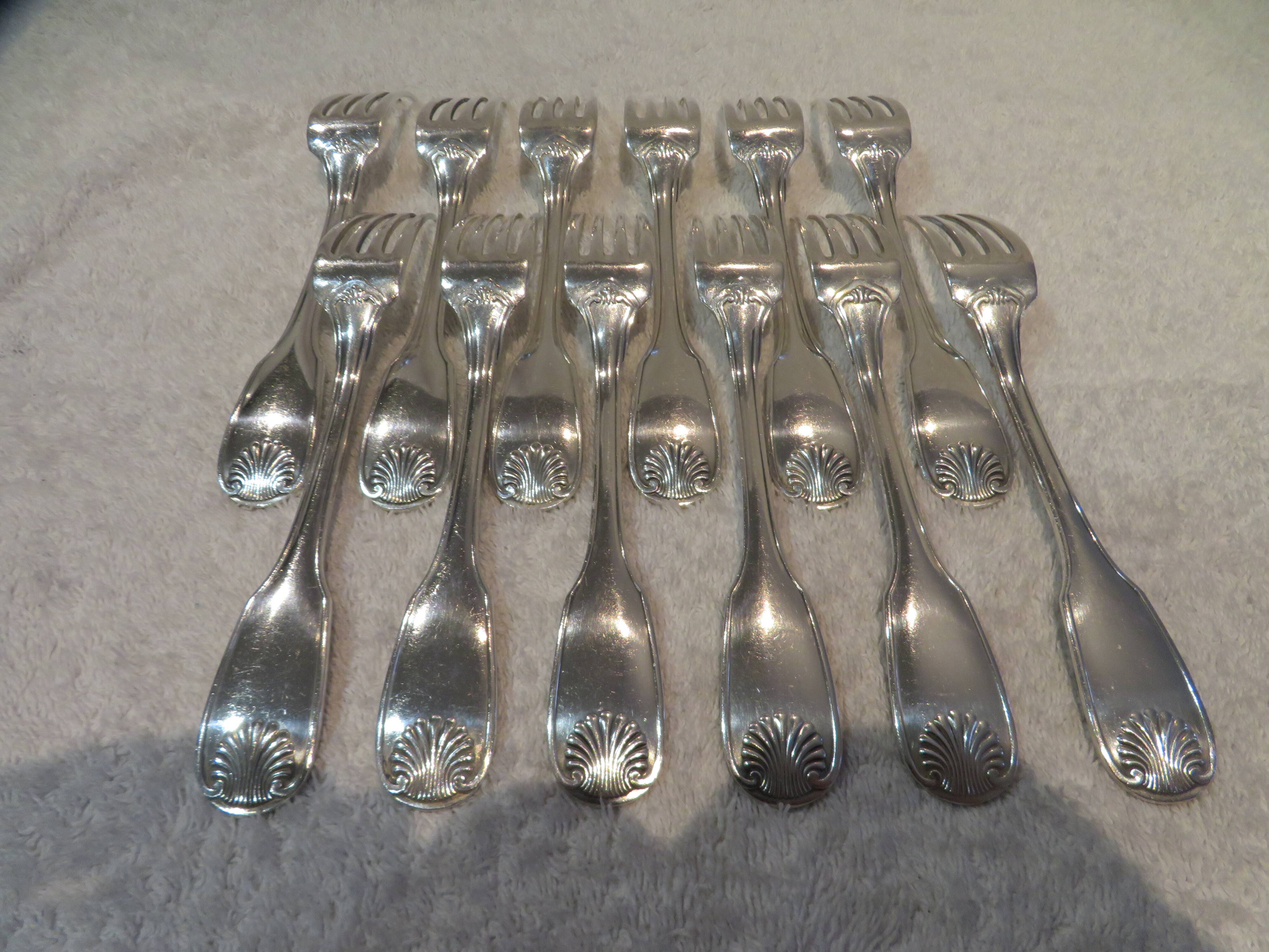 12 silver plated dessert forks by Christofle Vendome, 17.1 cm