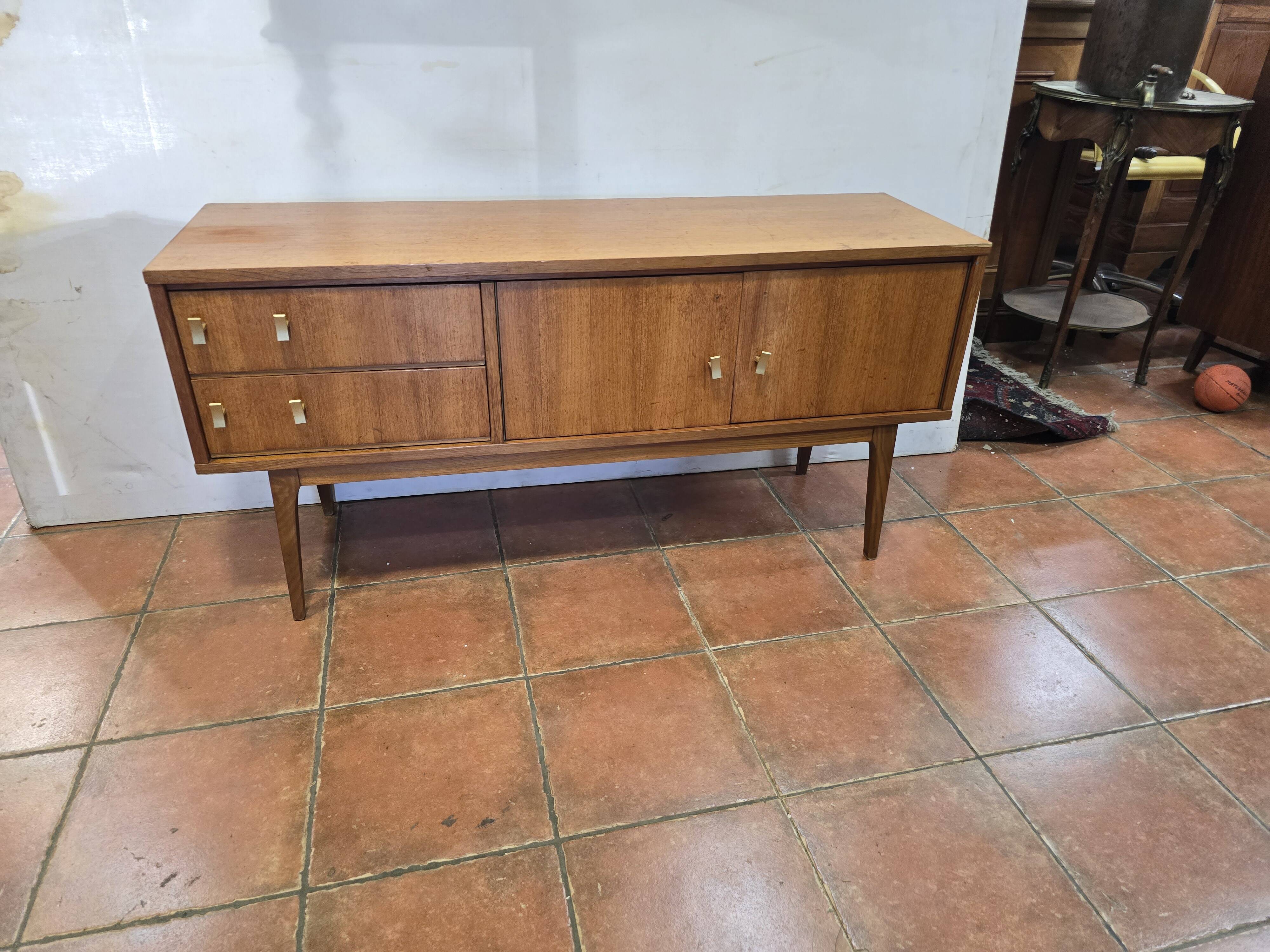 Scandinavian oak sideboard from the 60s, 125cms L
