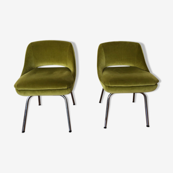 Paire de fauteuils velours verts