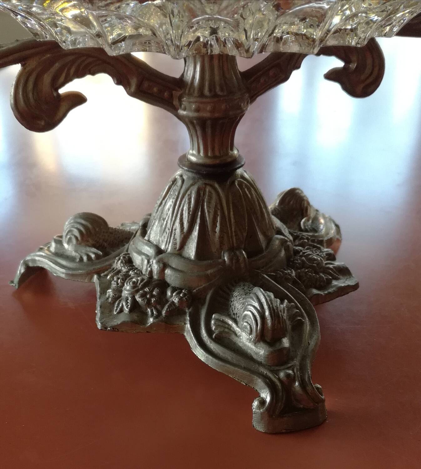 Glass ashtray, silver metal base