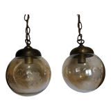 2 suspensions globe boule en verre soufflé ciselé ambré