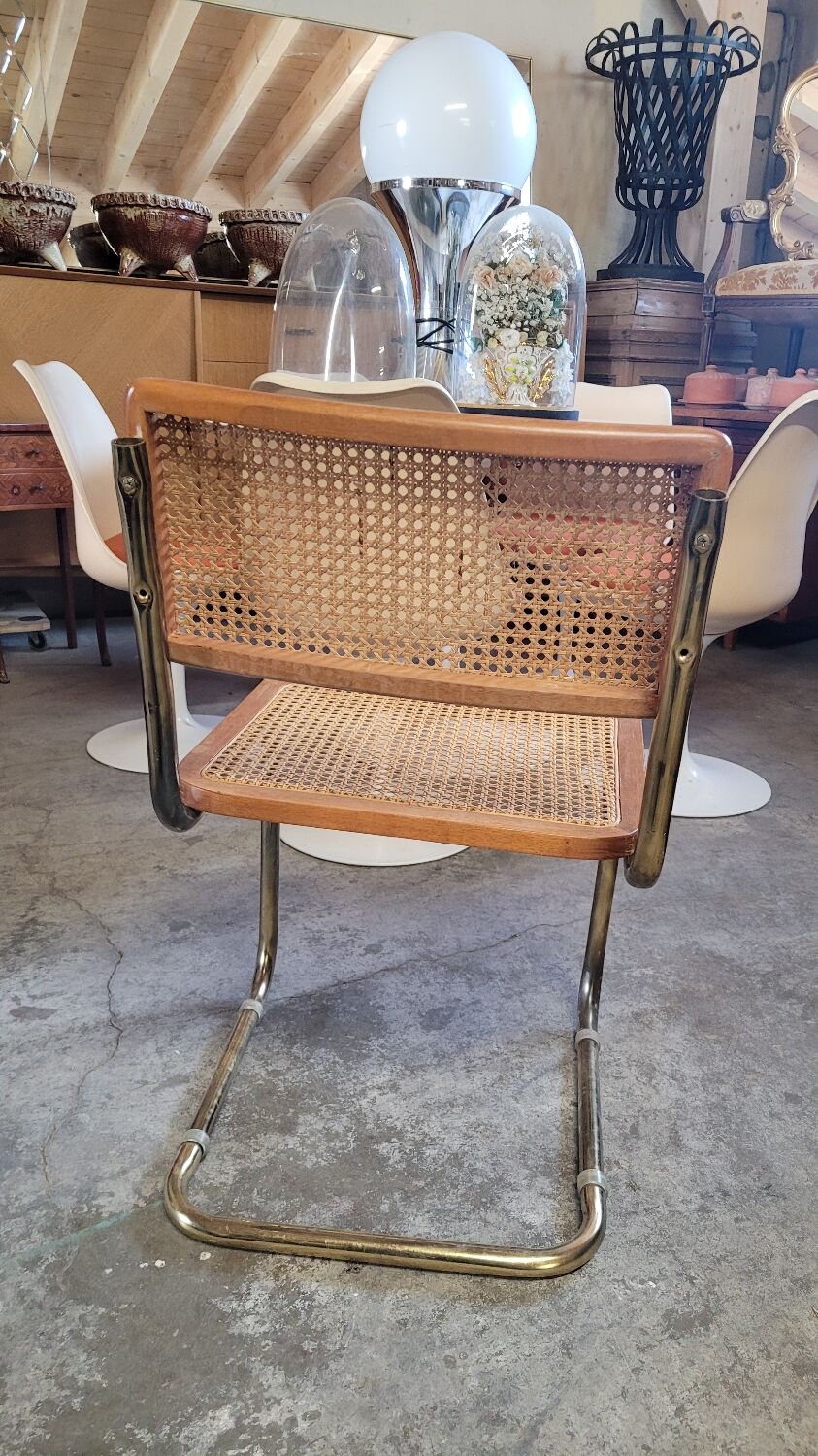 Chaise  de Marcel Breuer en cannage modèle B32