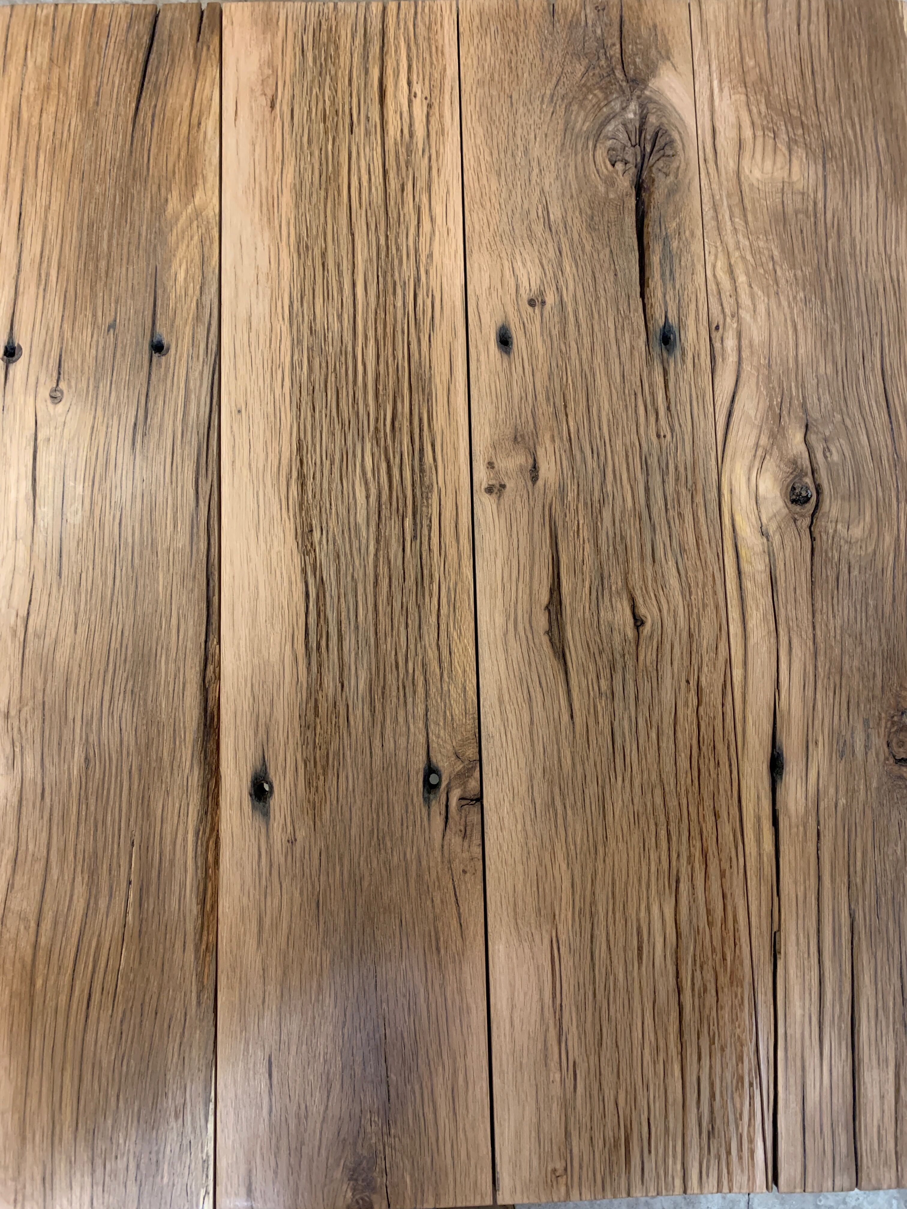 Oak coffee table and machine foot tool singer simanco 1920