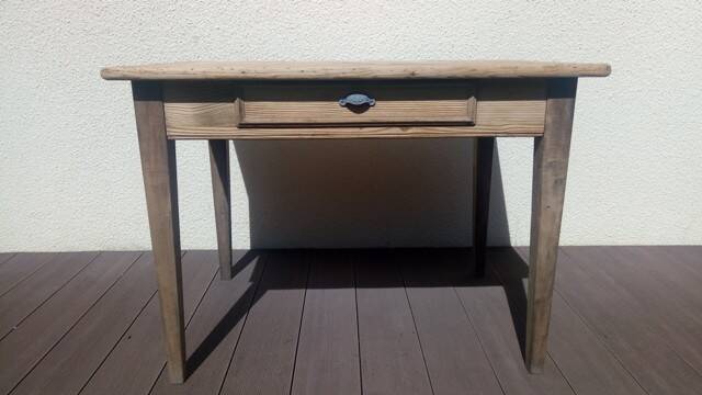 Office table