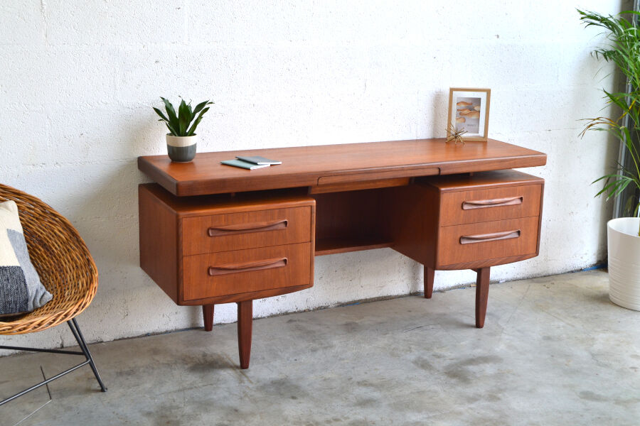 Desk by G-Plan * 145 cm