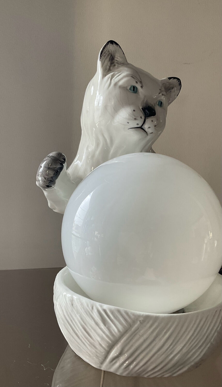 Vintage ceramic cat lamp from the 70s