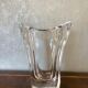 Vase en cristal signé Daum France design vintage dimension : hauteur -23cm- largeur -16cm-