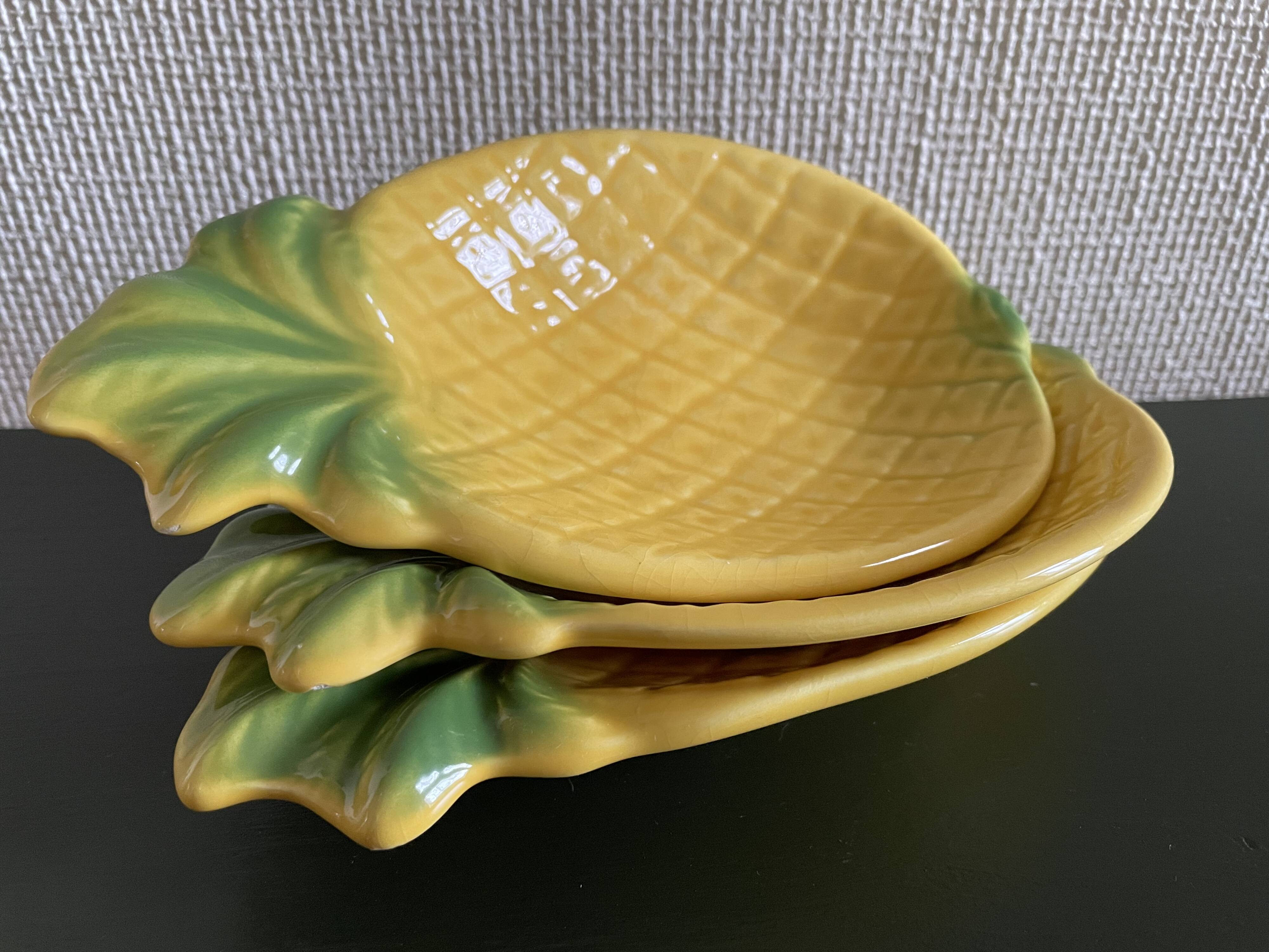 Pineapple cups
