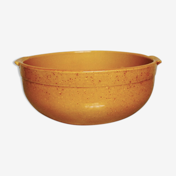 Salad bowl in glazed ochre sandstone