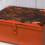 Chest trunk canteen metal orange