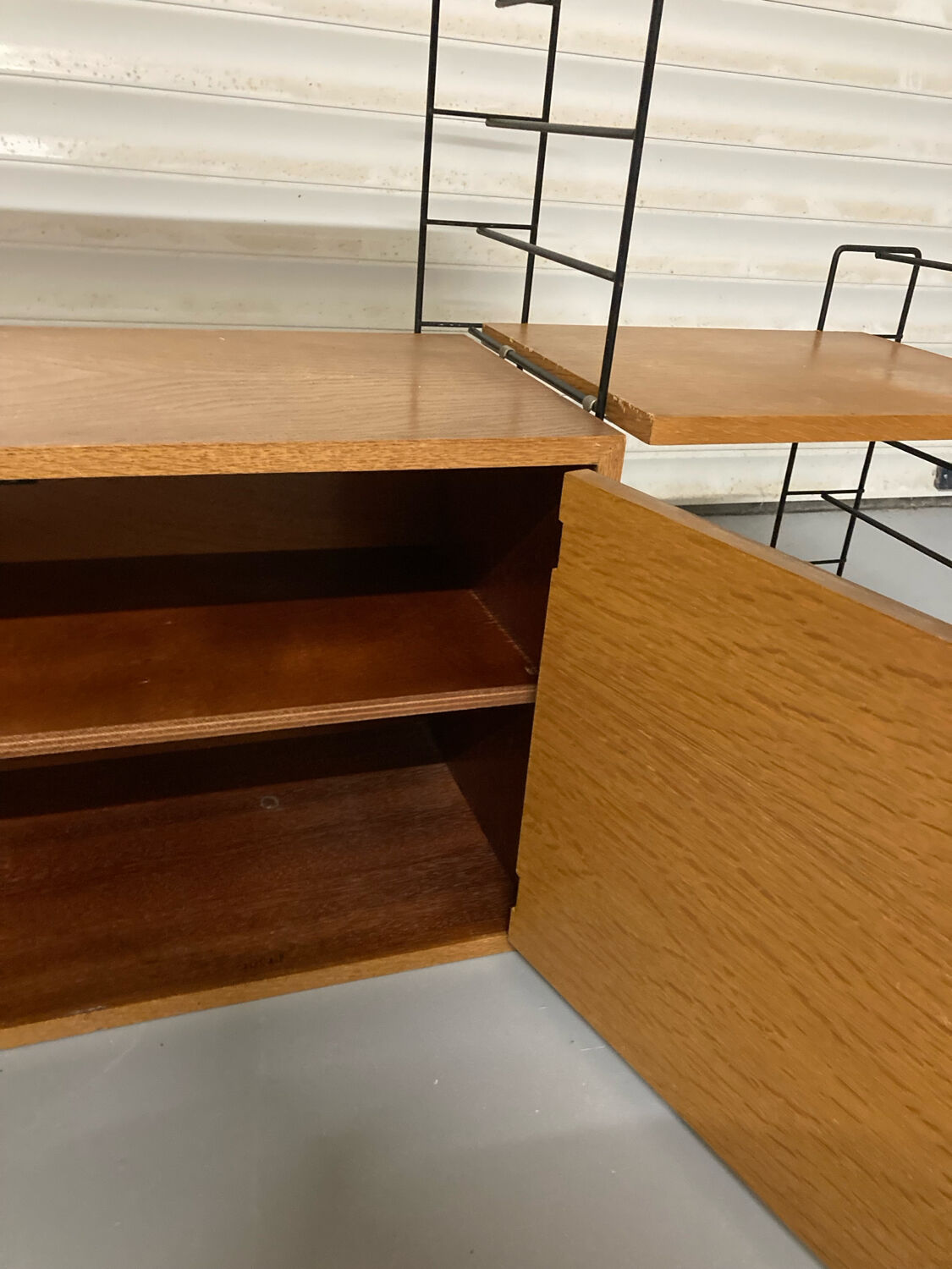 Vintage Alcora wall shelf system