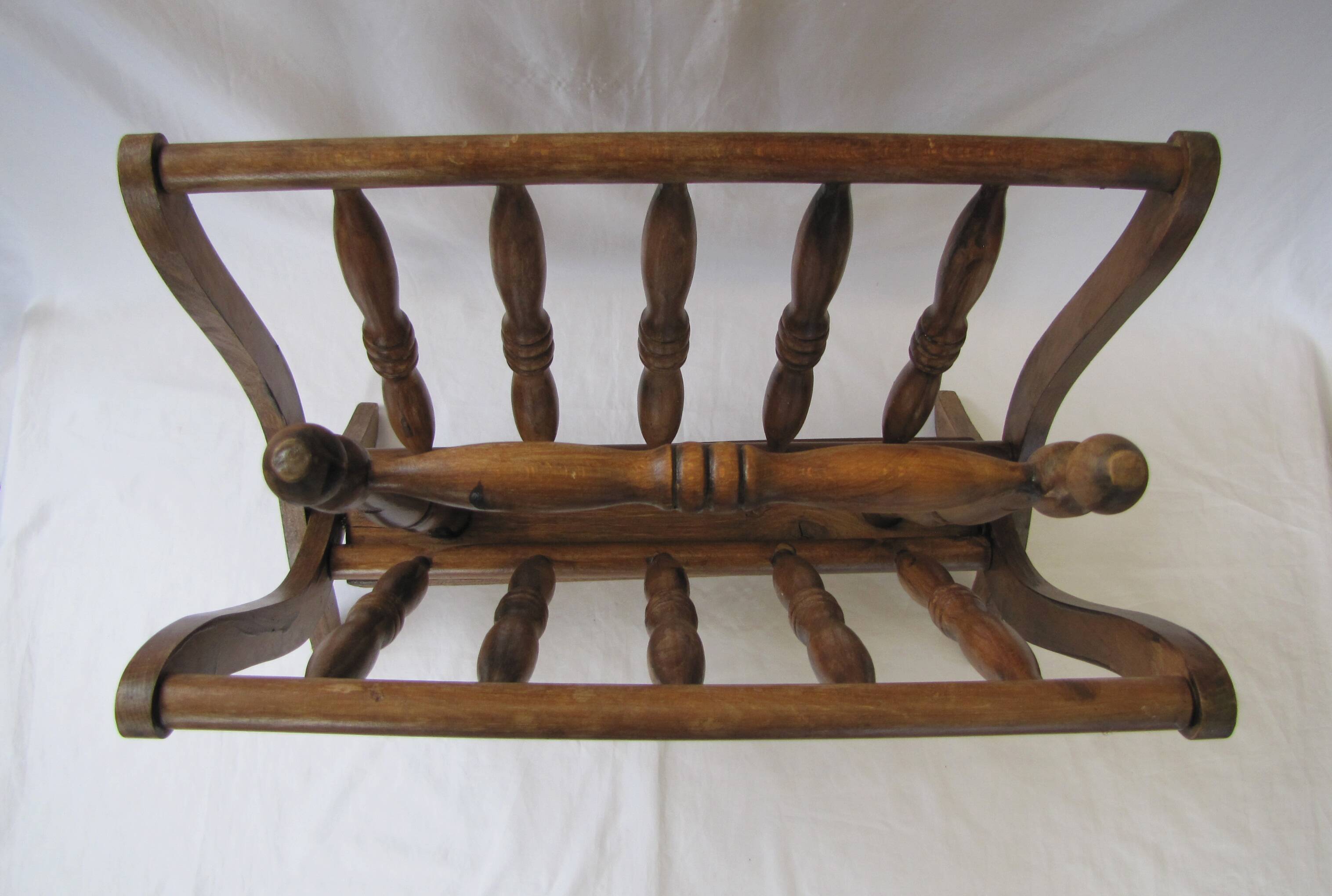 vintage wooden magazine rack n°2
