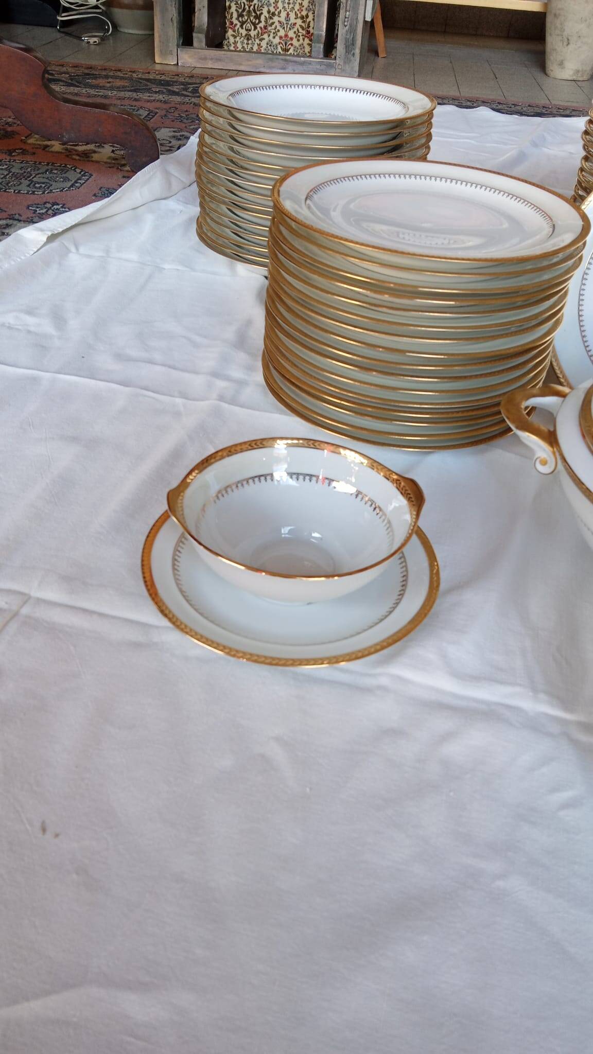 Chastagner Limoges porcelain dinner service, 1930s