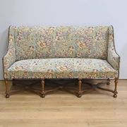 Important Estate Bench with Floral Fabric, Louis XIV Period – Early 18th Century