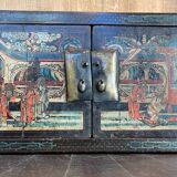 Antique Chinese chest with 2 doors