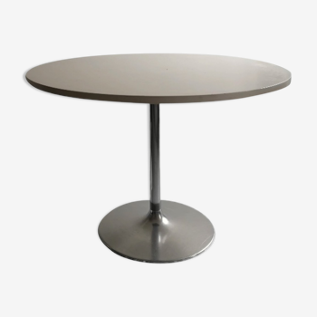 white tulip dining table