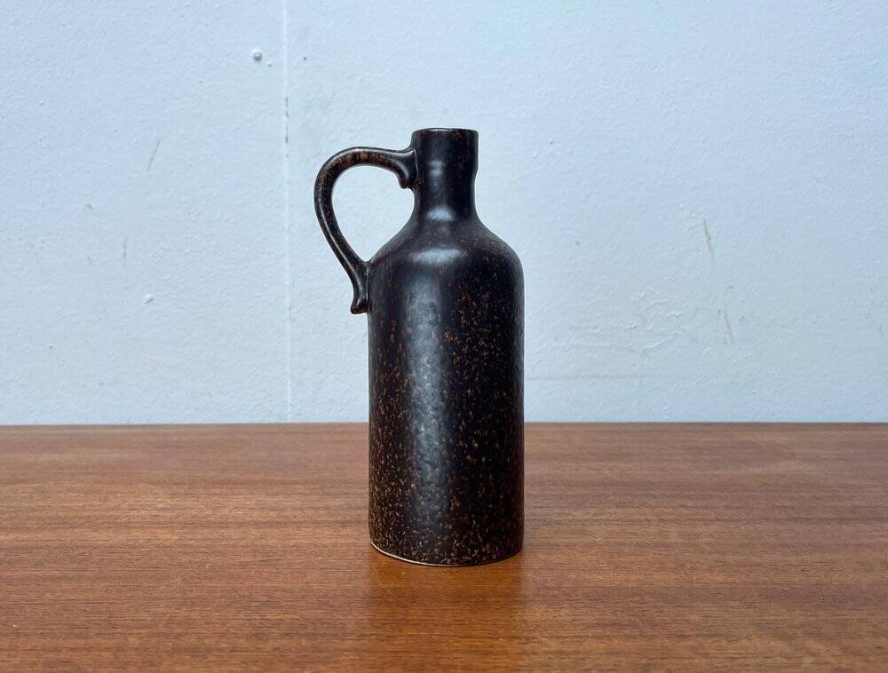 Mid-century ceramic carafe vase by Bastian le Pemp for Kemper / Quimper France, 1960s.