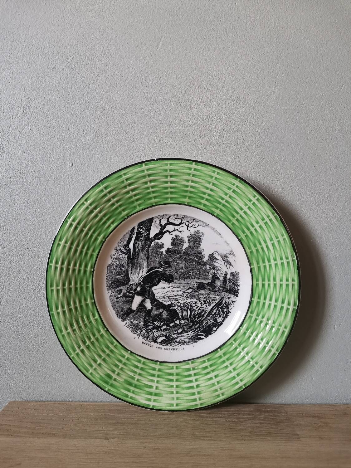 Vintage Sarreguemines Digoin France plate beaten with deer