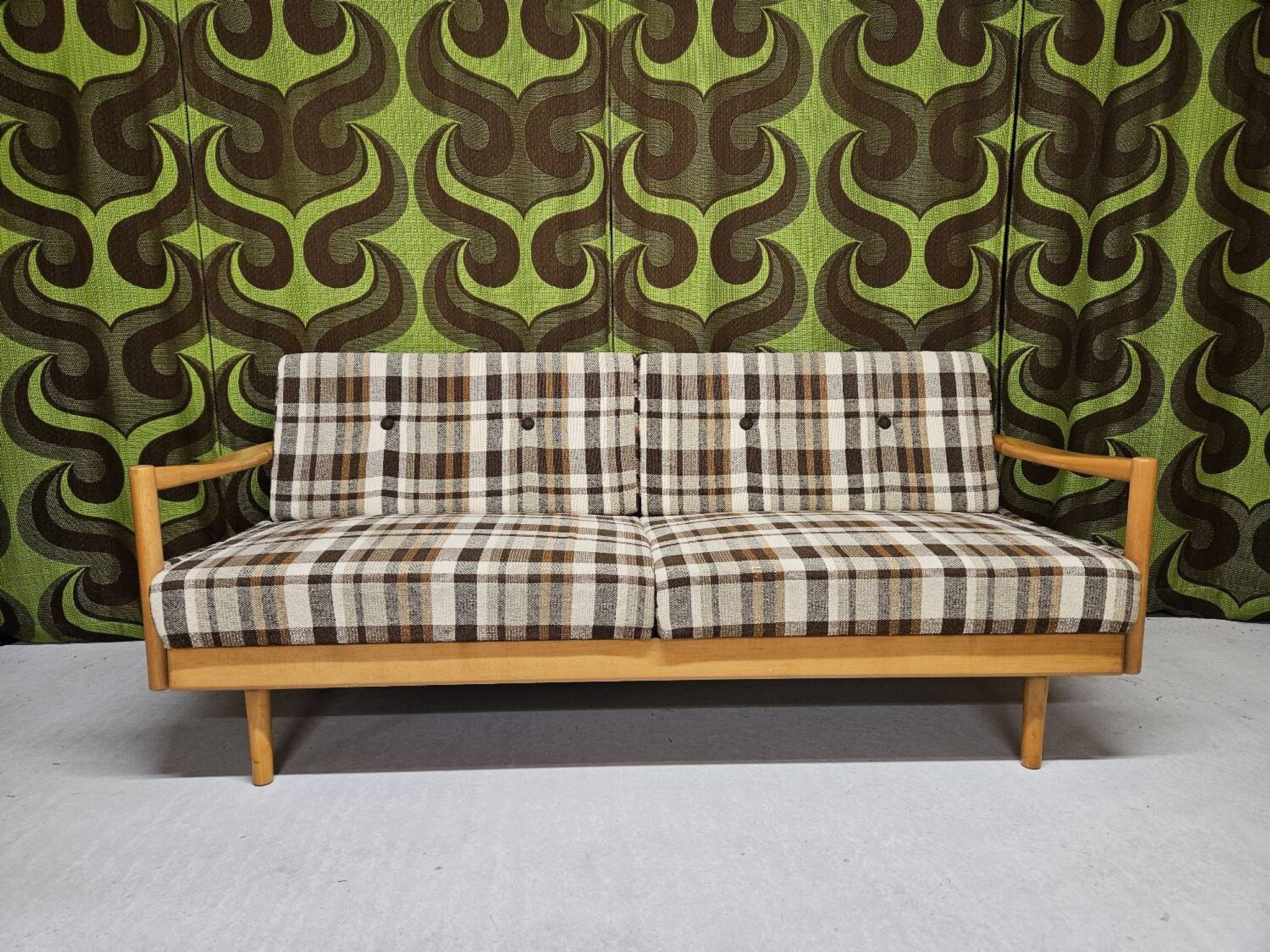 "Stella daybed canapé by Wilhelm Knoll for Knoll Antimott 1950"