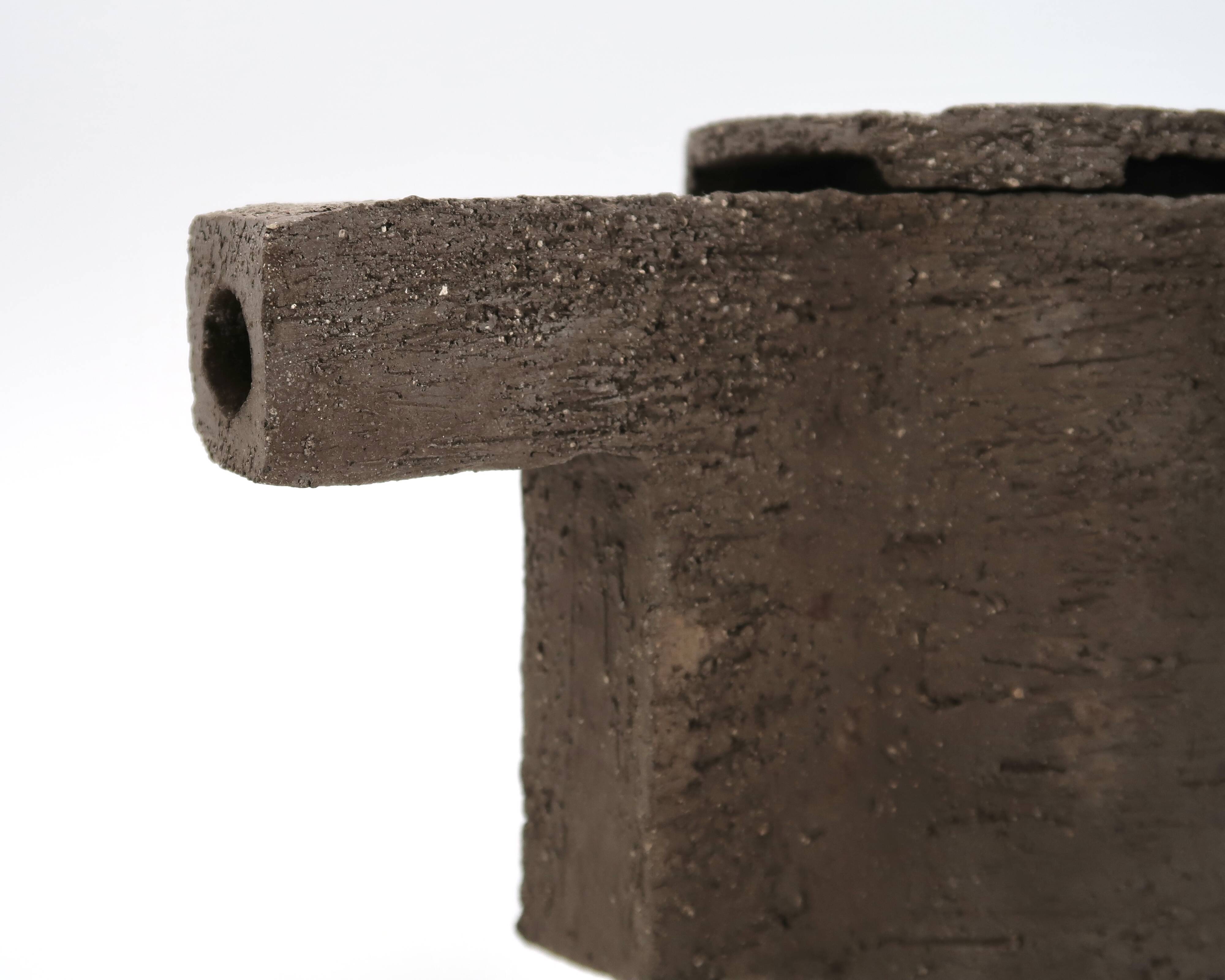 Unique concrete teapot by FCK Frédérick Gautier