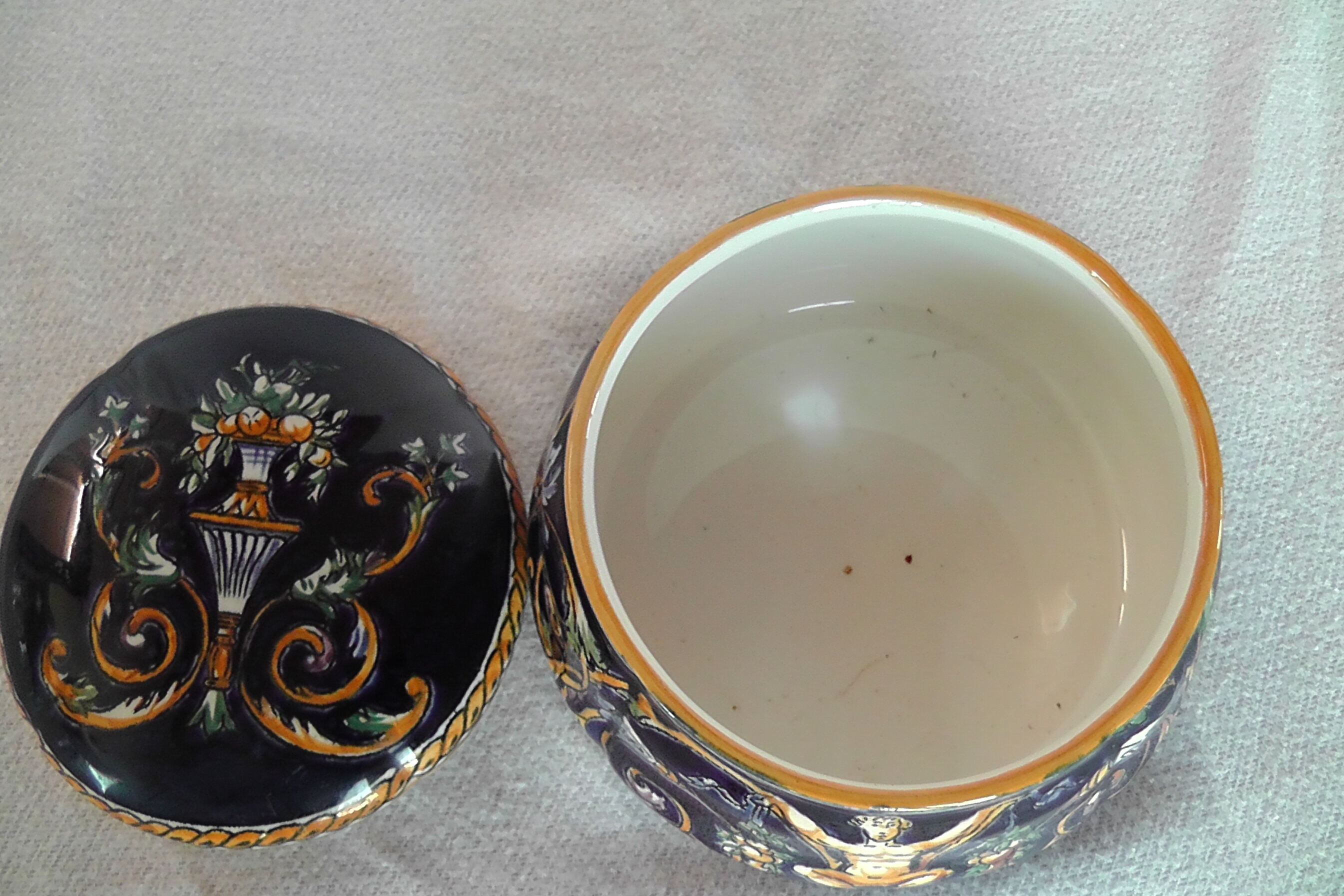 Candy box Gien XXth century