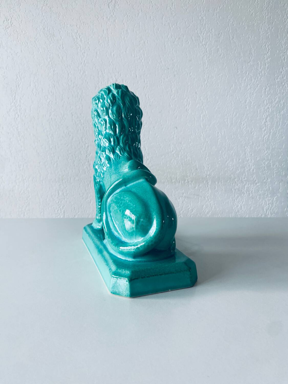 Ceramic lion sculpture