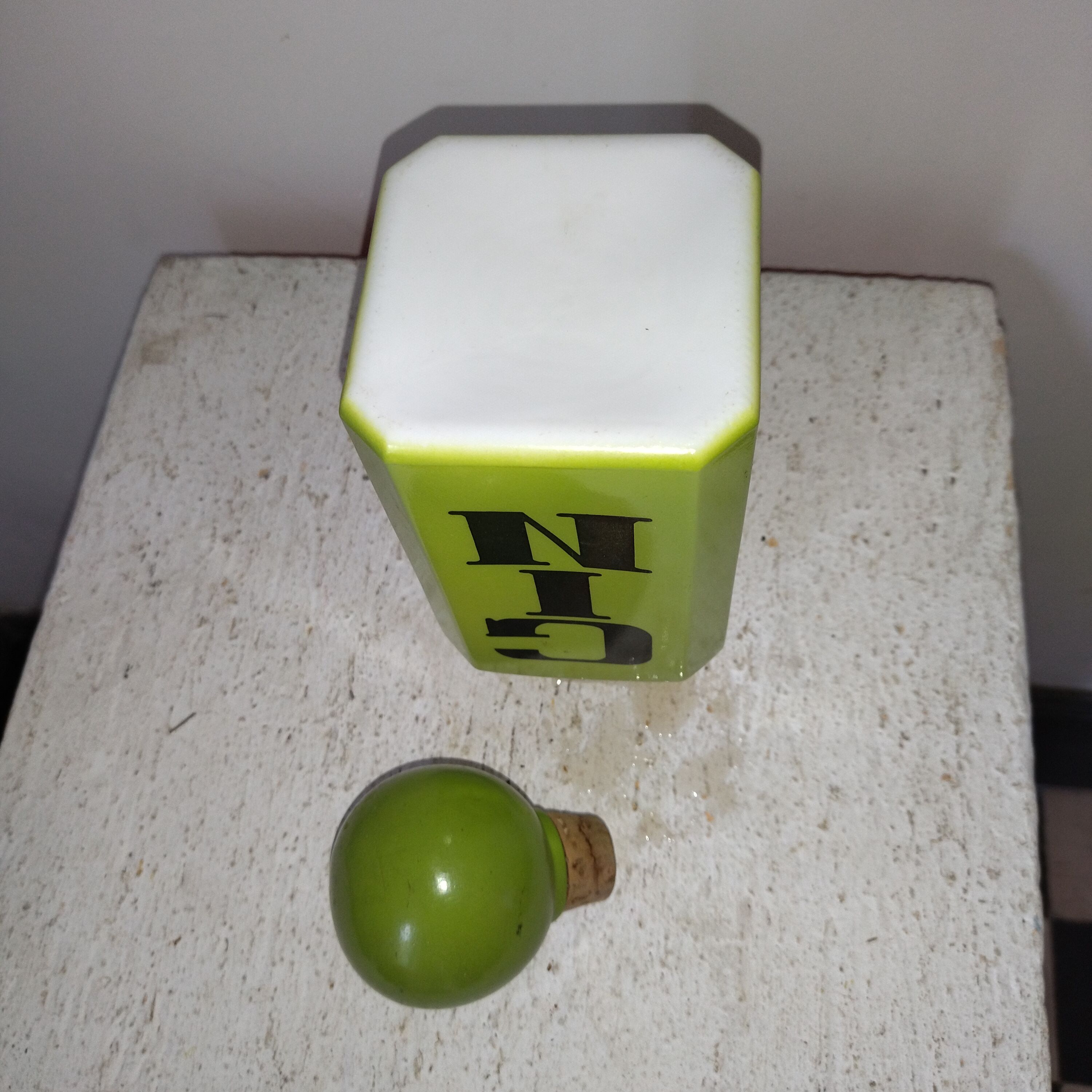 Opaline 50s gin decanter