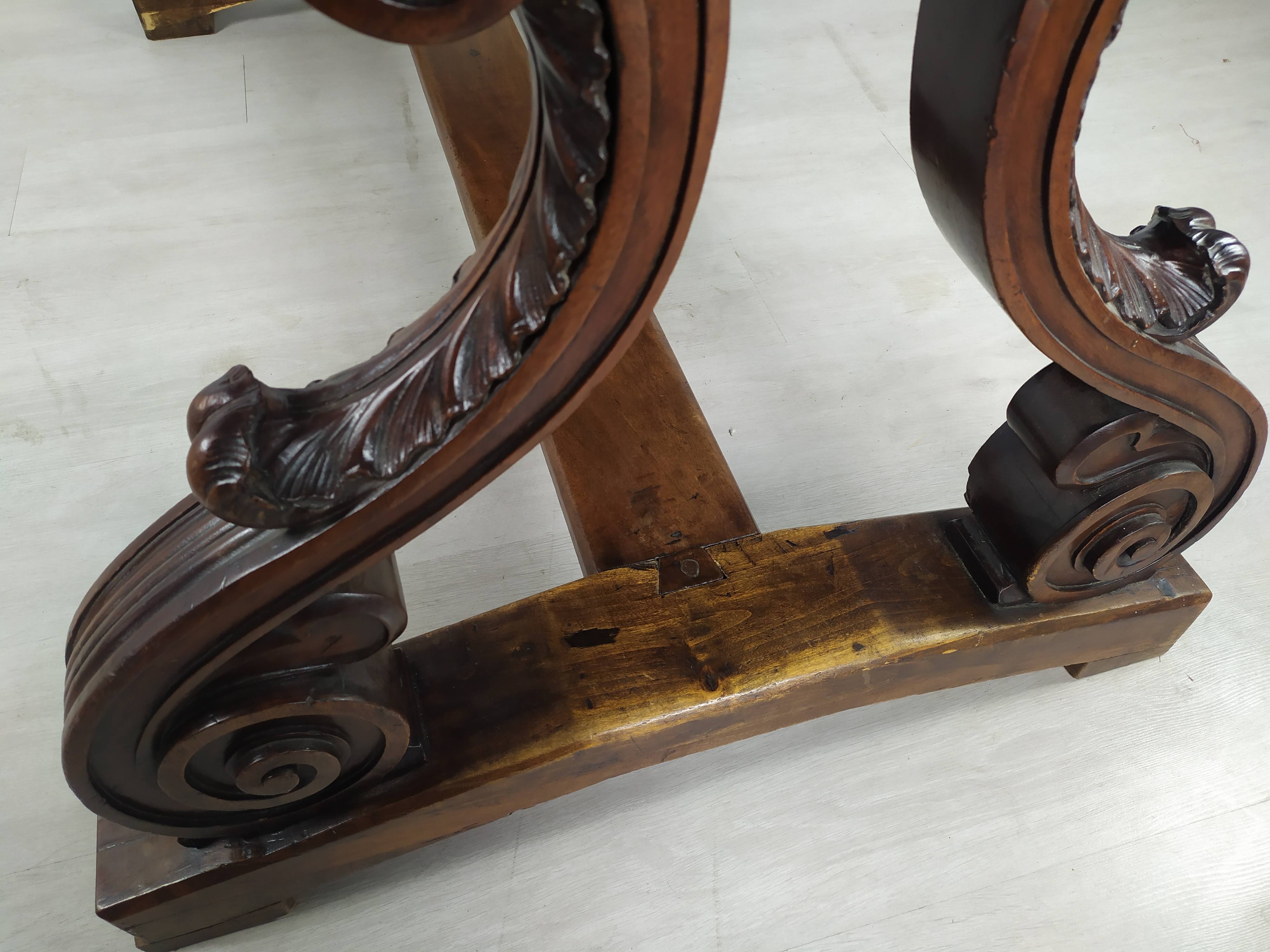 Spanish renaissance table