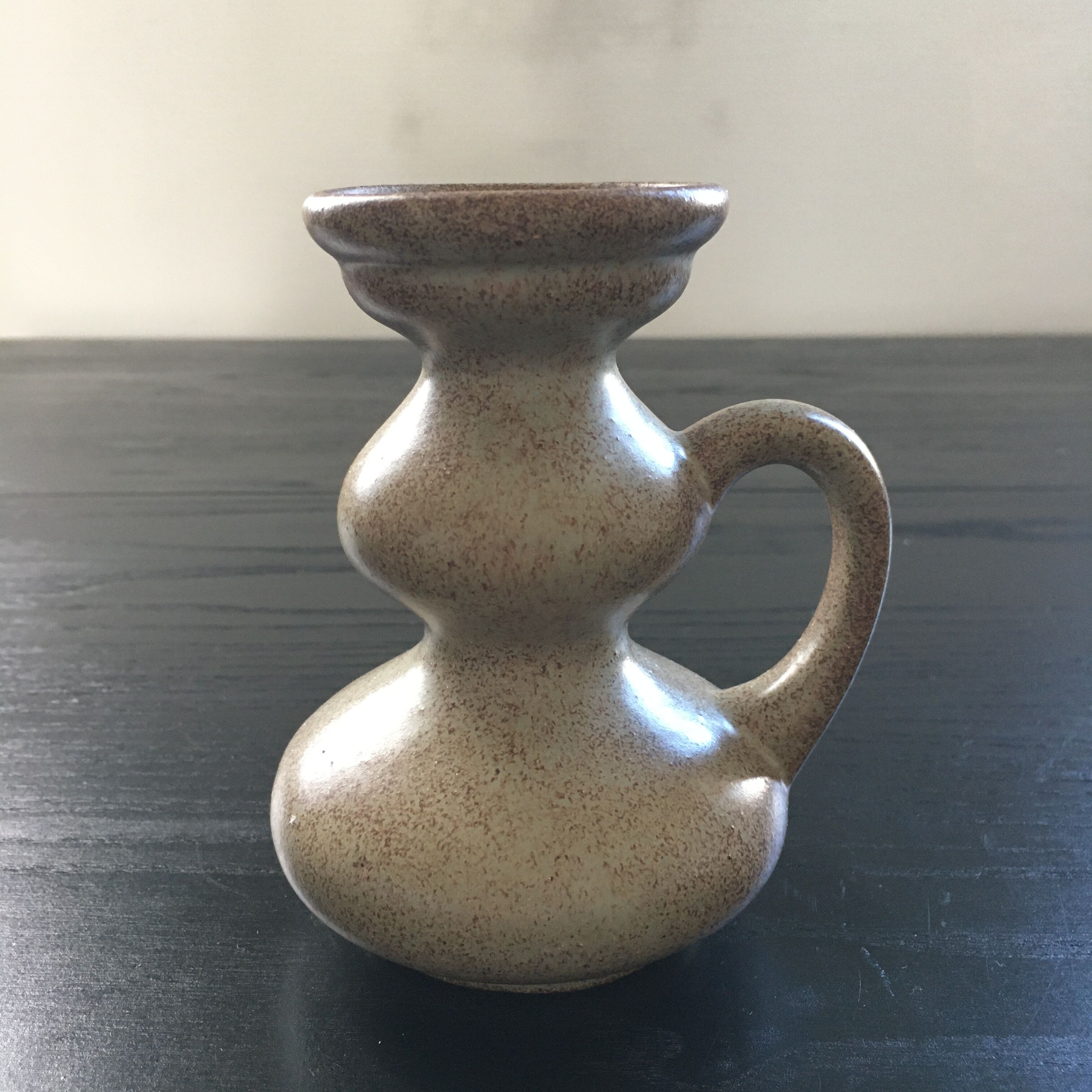 Beige stoneware candle holder