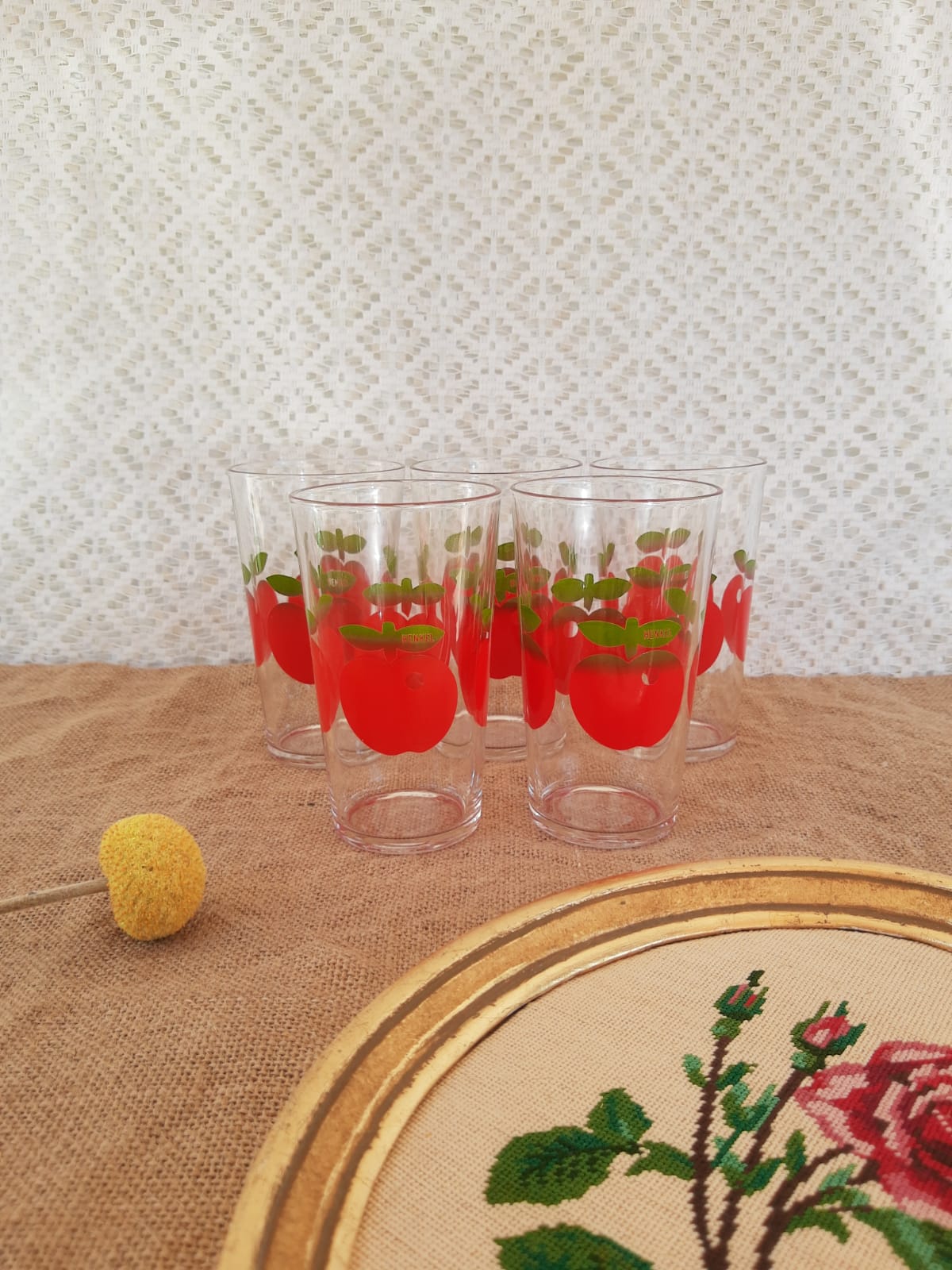 Set of 5 henkel seventies apple glasses