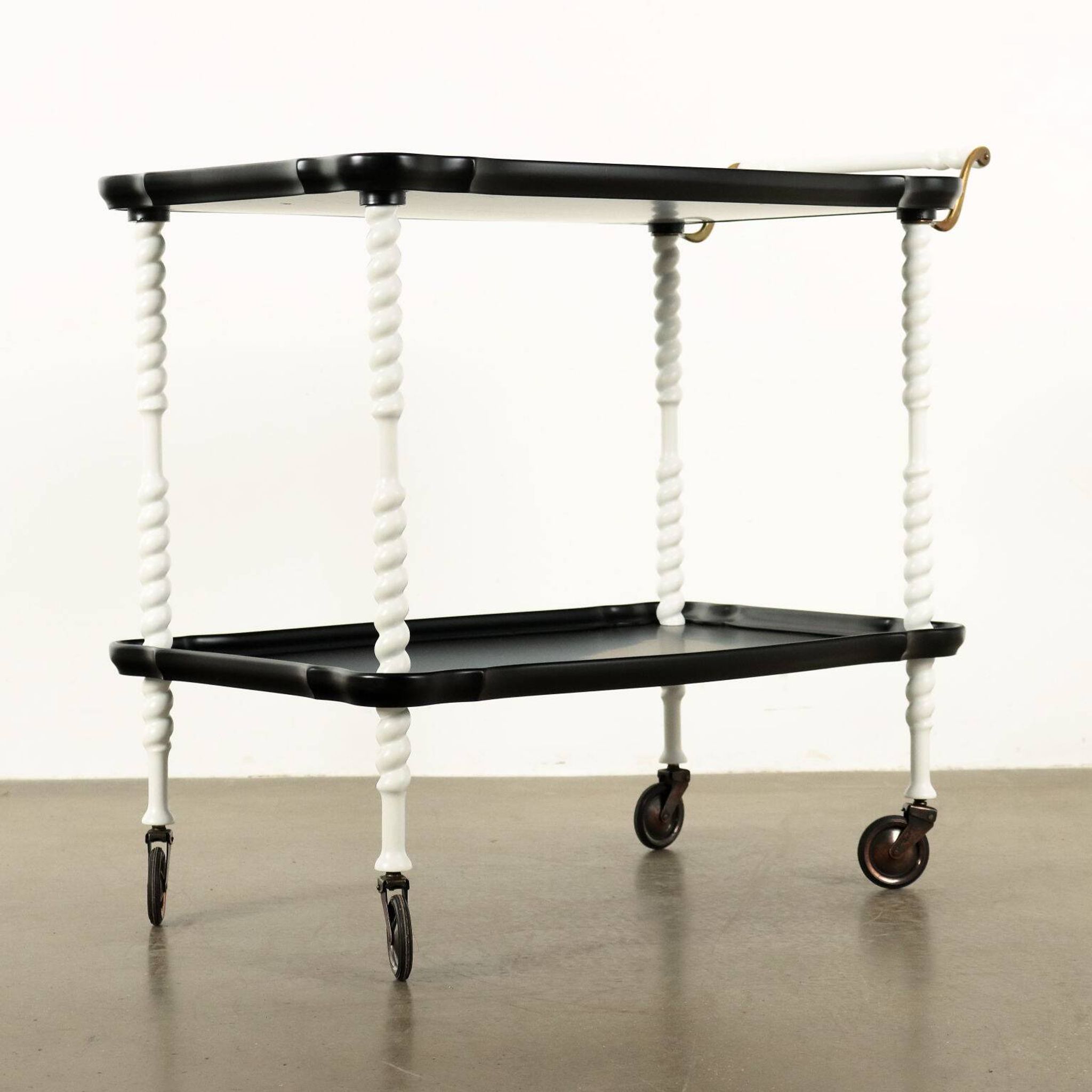 Chariot de service des années 1960