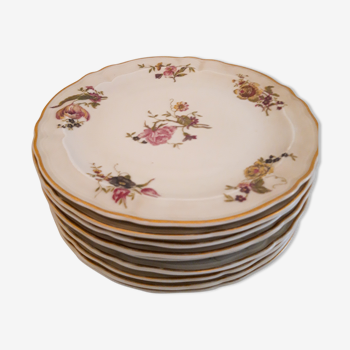 Set of porcelain dessert plates with flower patterns