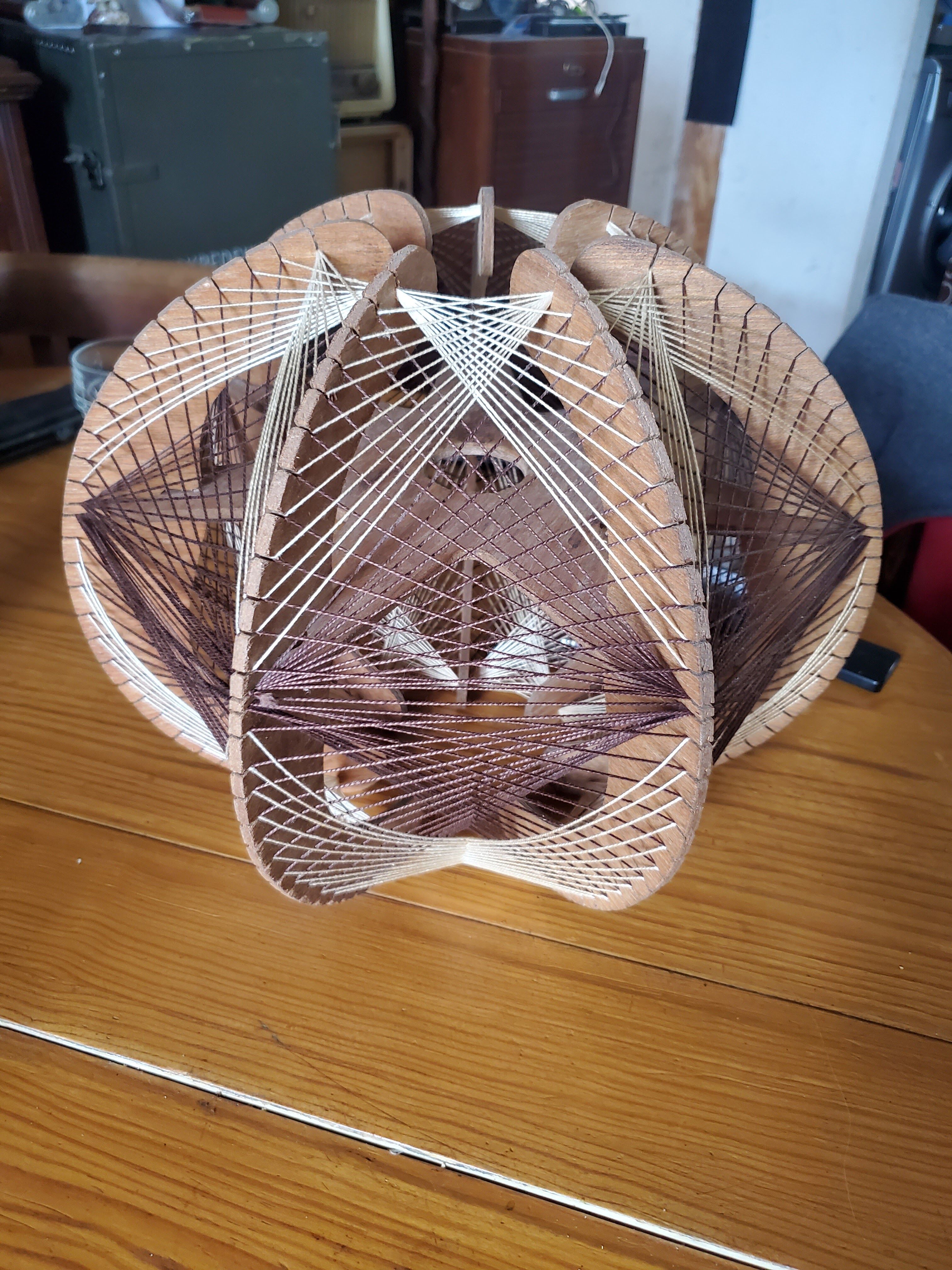 Scandinavian suspension wood and wire