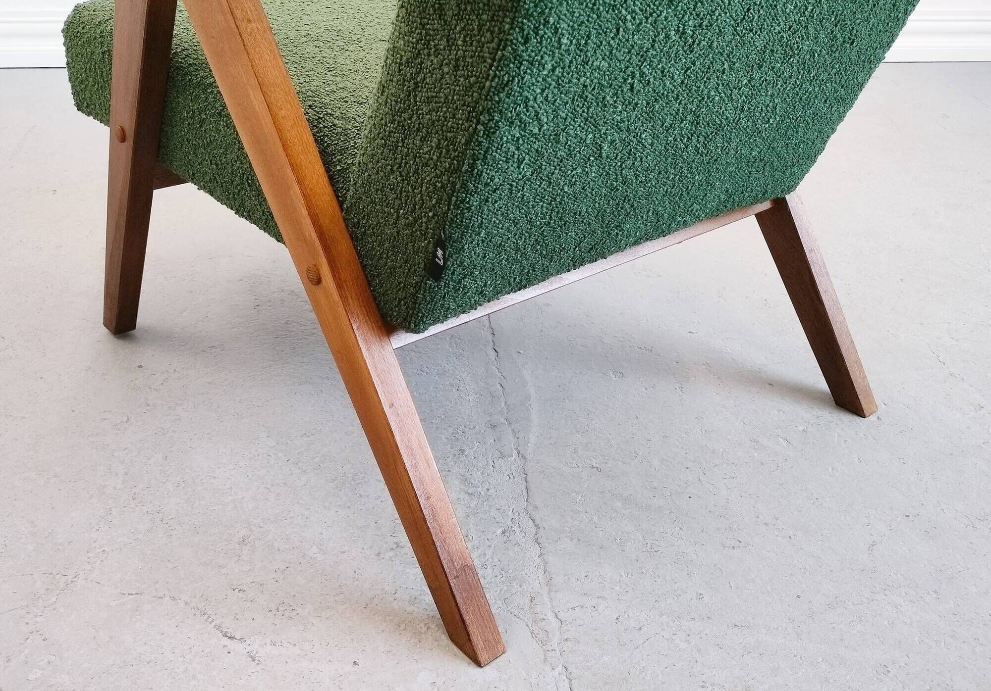 Mid-Century Model B 310 Var Easy Chair in Green Bouclé, 1960s