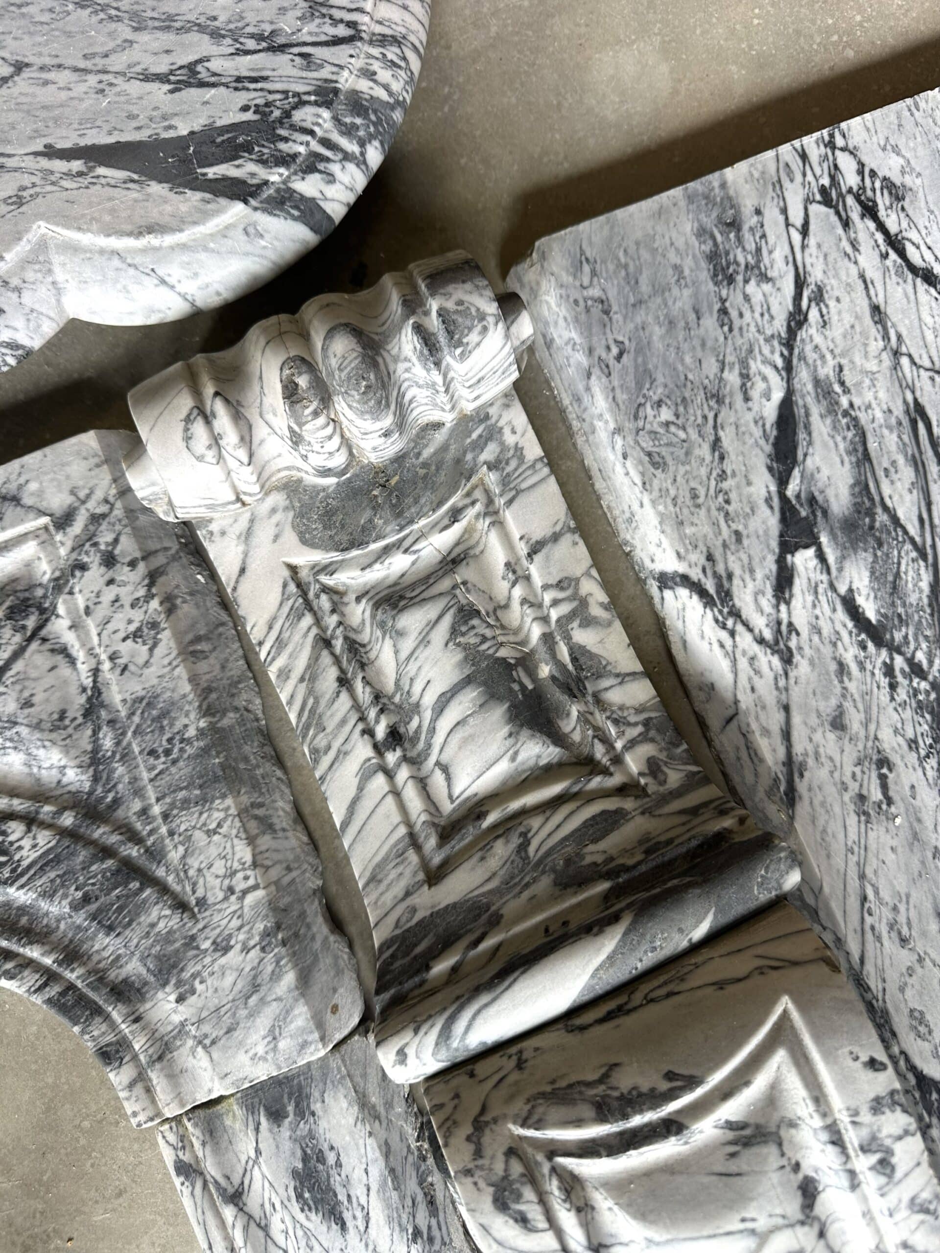 Pompadour fireplace in Louis XV style from around 1880 in blue floral marble.