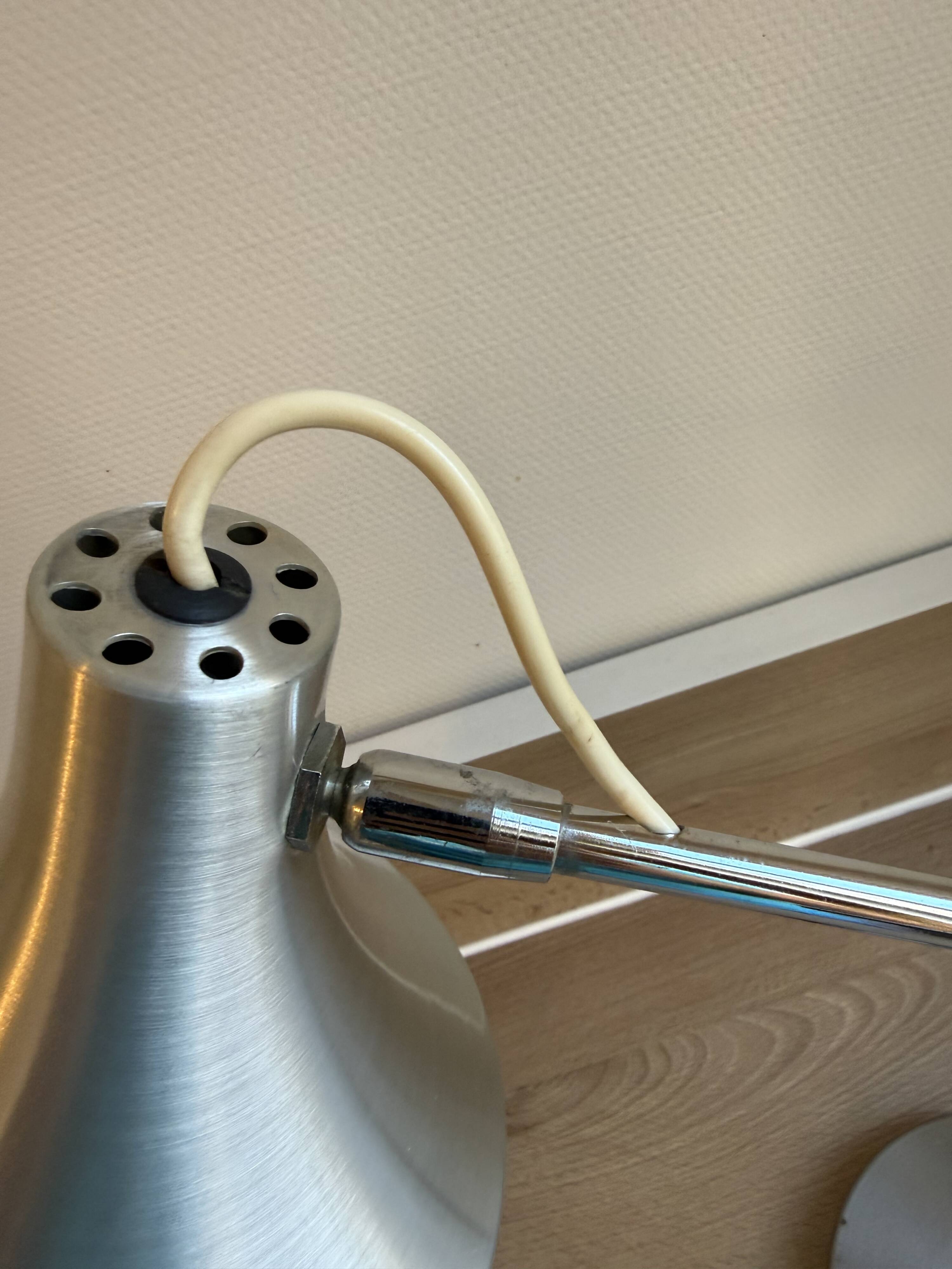 Lampe de Bureau Vintage à Bras Articulé – Métal Brossé & Chrome