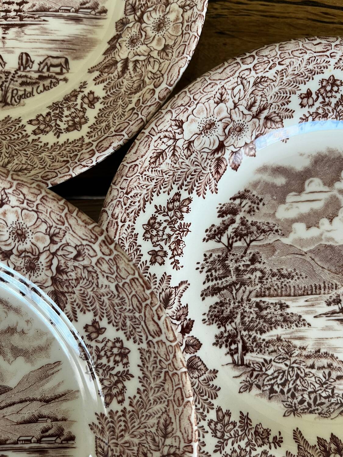 Petites assiettes anciennes