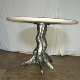 Round table signed OLY Studio