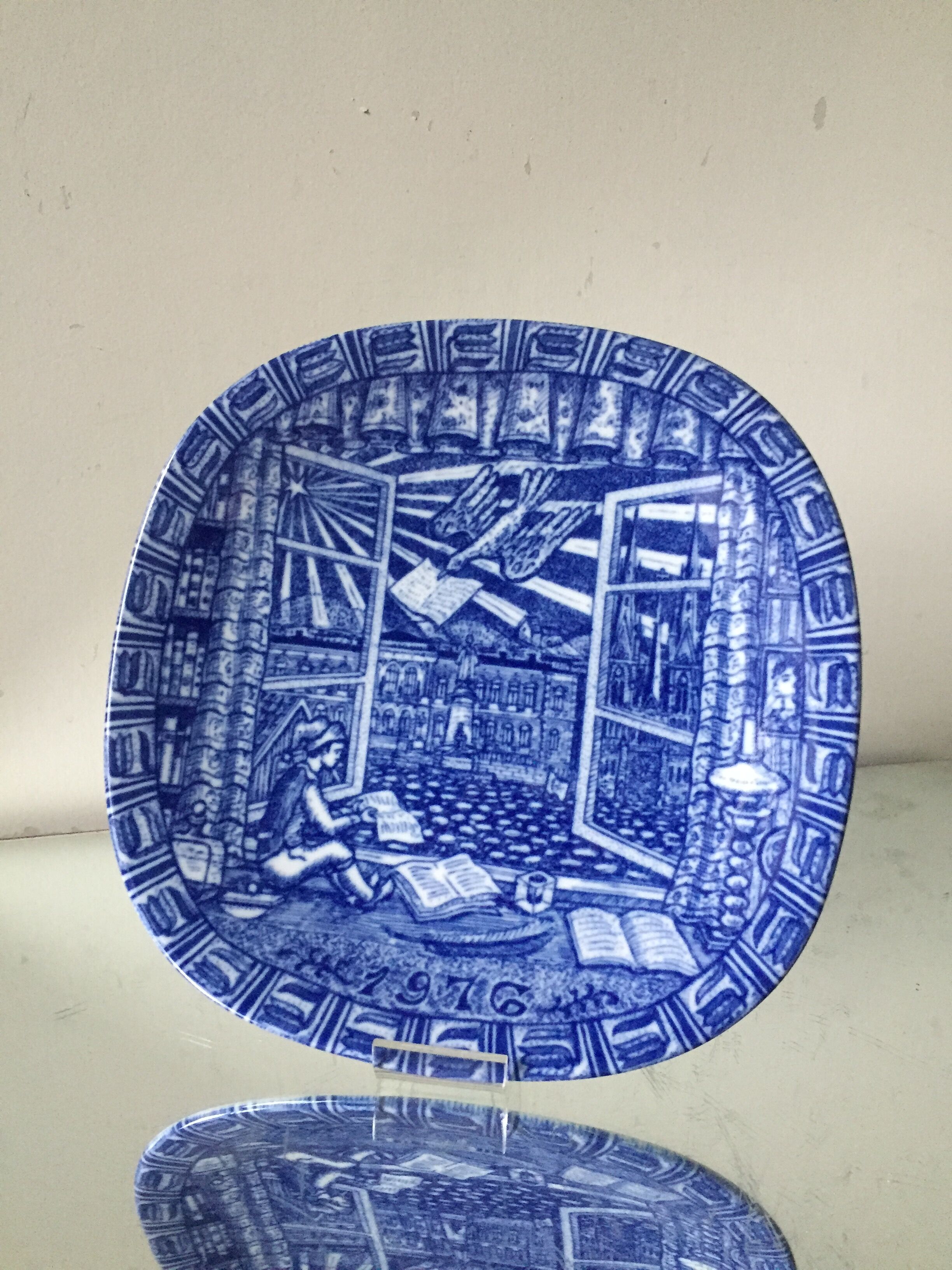 Decorative plate Gunnar Nylund for Rorstrand design 1976