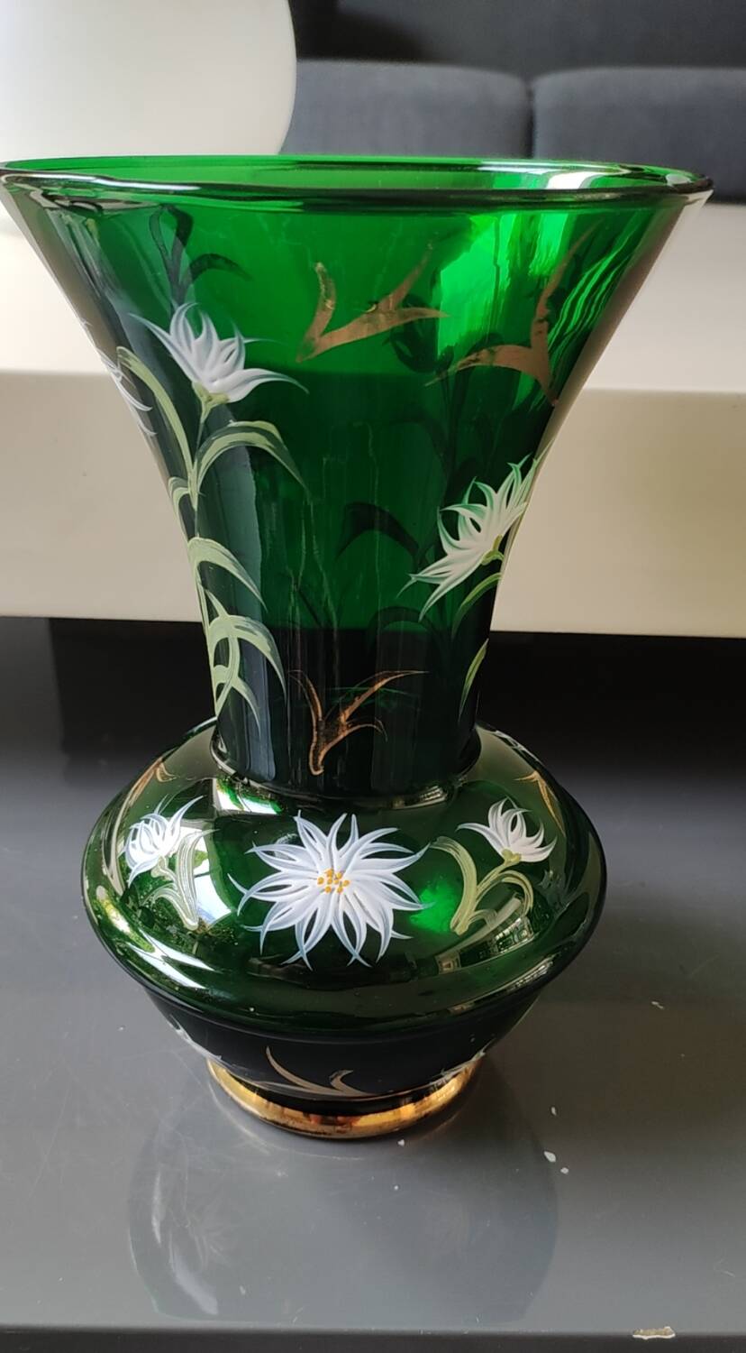 Monaco/Monte Carlo Glassworks vase. Emerald green blown glass
