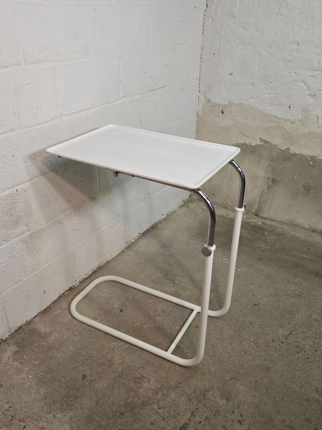 1970s adjustable side table in white lacquered metal