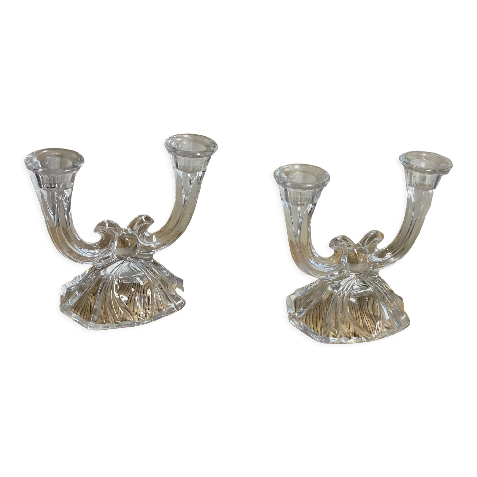 Duo of 2-spoke glass candle holders