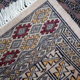 Tapis vintage fait main Boukhara ouzbek – 98 cm x 156 cm
