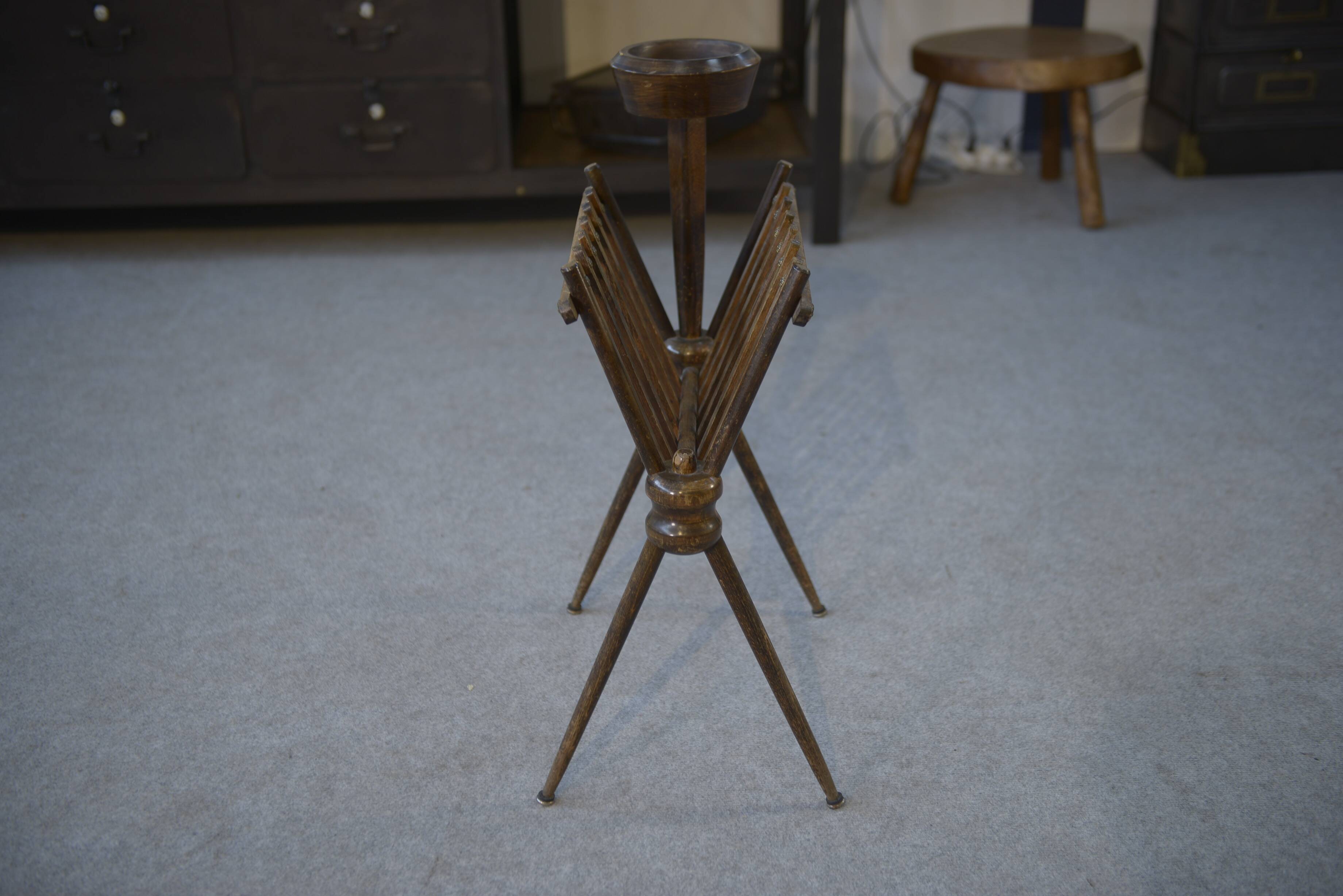 Beech magazine rack 1960