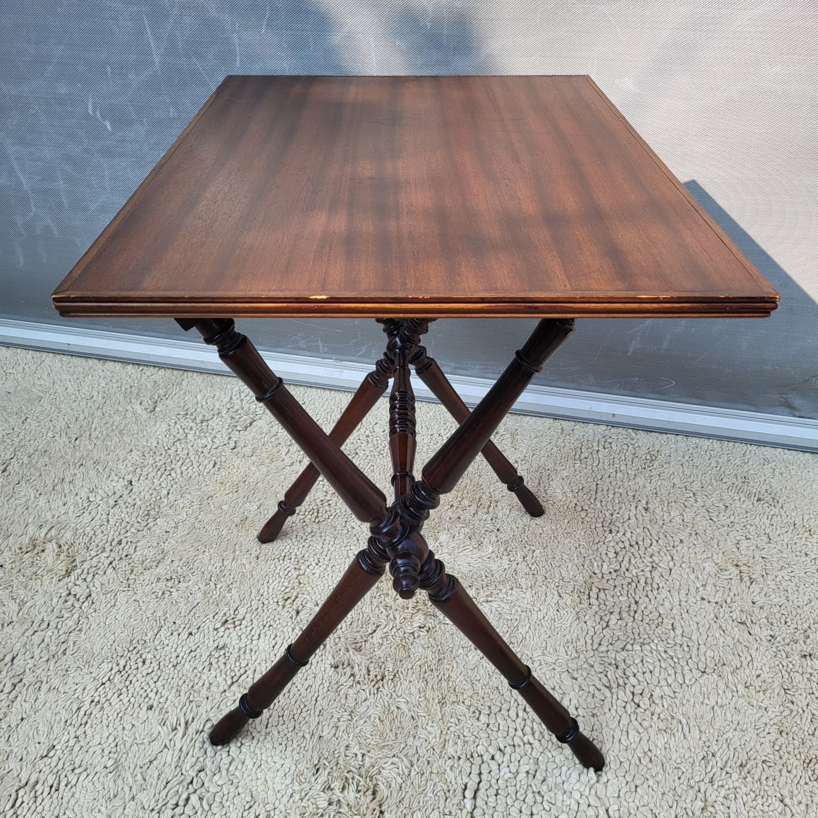 Napoleon • Portable folding table