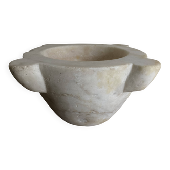 19th-century neo-classical mortar in XXL white marble