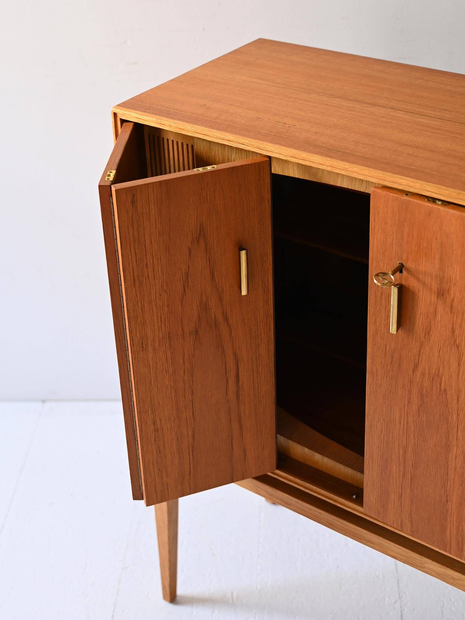 Meuble bar scandinave vintage en teck, années 1950