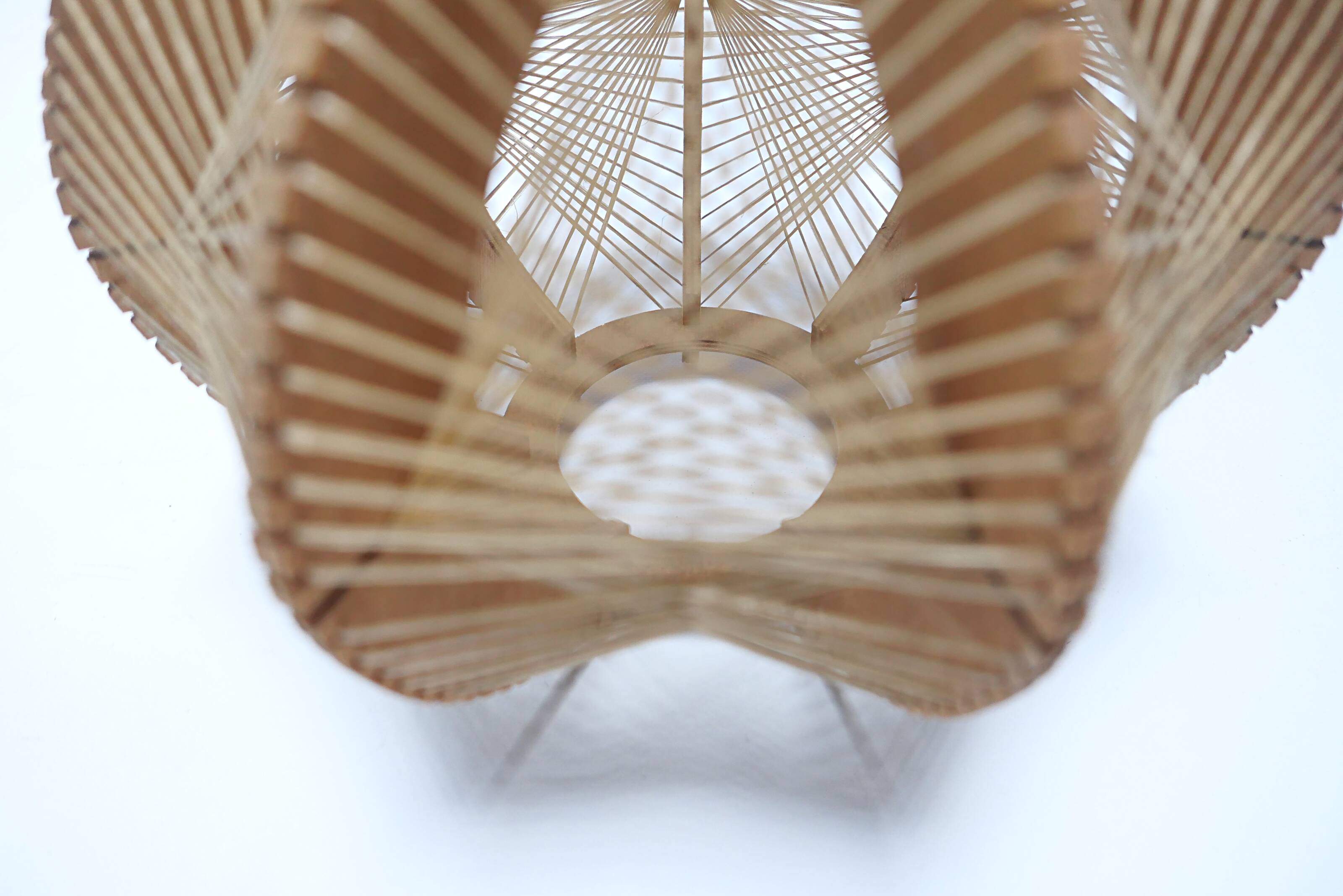 Scandinavian design pendant lampshade 70s 1970s vintage in wood and wire