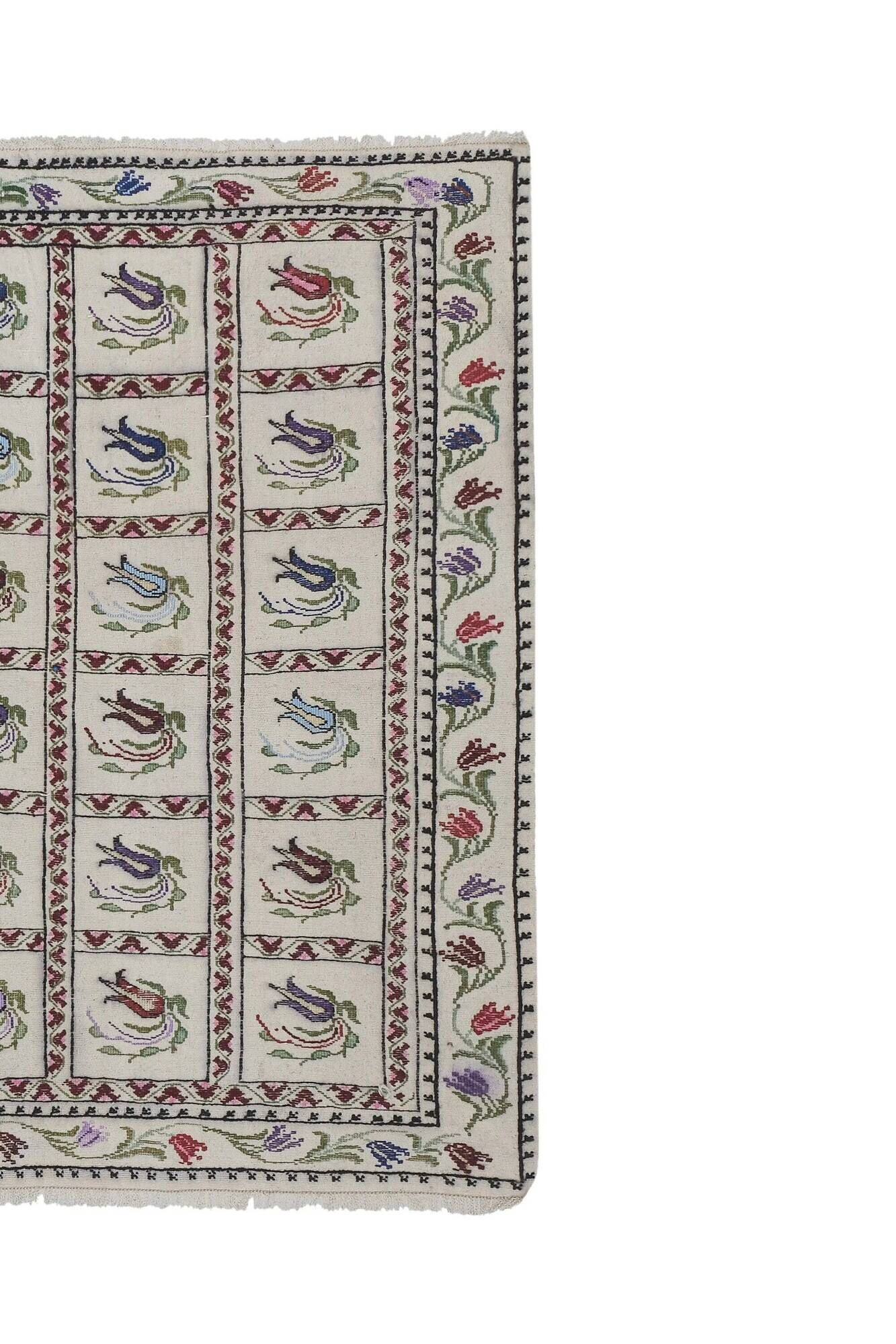 Vintage Turkish kilim, handwoven, 116x124 cm.
