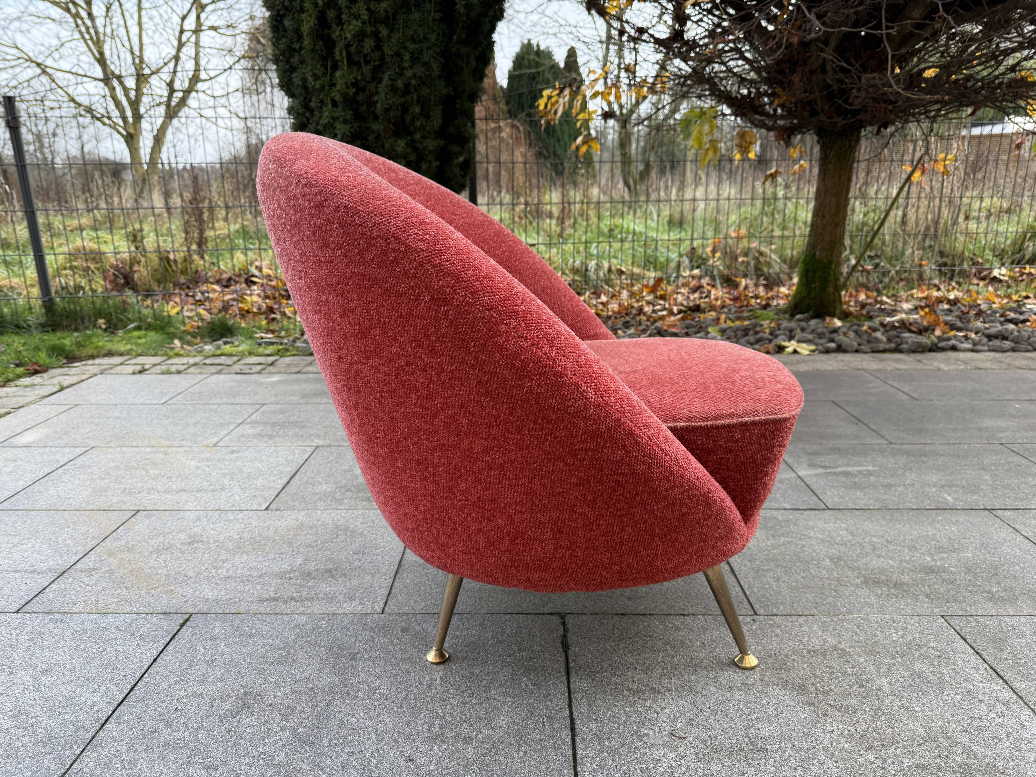 Organic armchair from the 1950s